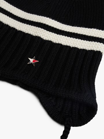 Tommy Jeans Kape | črna barva