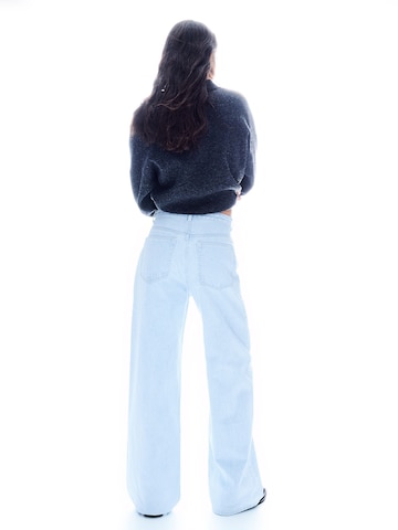 BershkaWide Leg/ Široke nogavice Traperice - plava boja