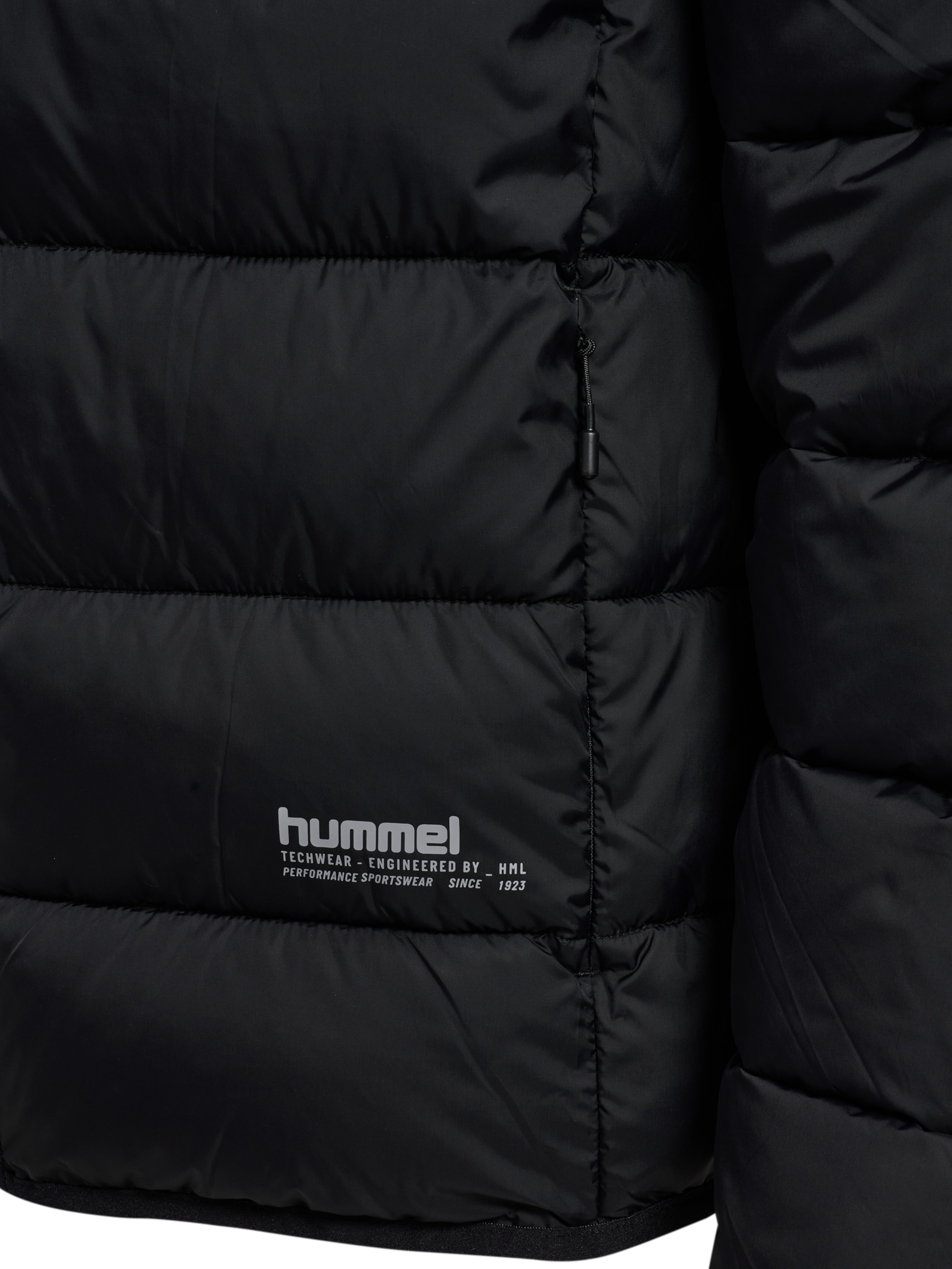 Hummel Jacke in Schwarz