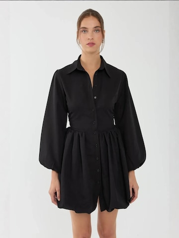 Hiccup - Vestido em preto: frente
