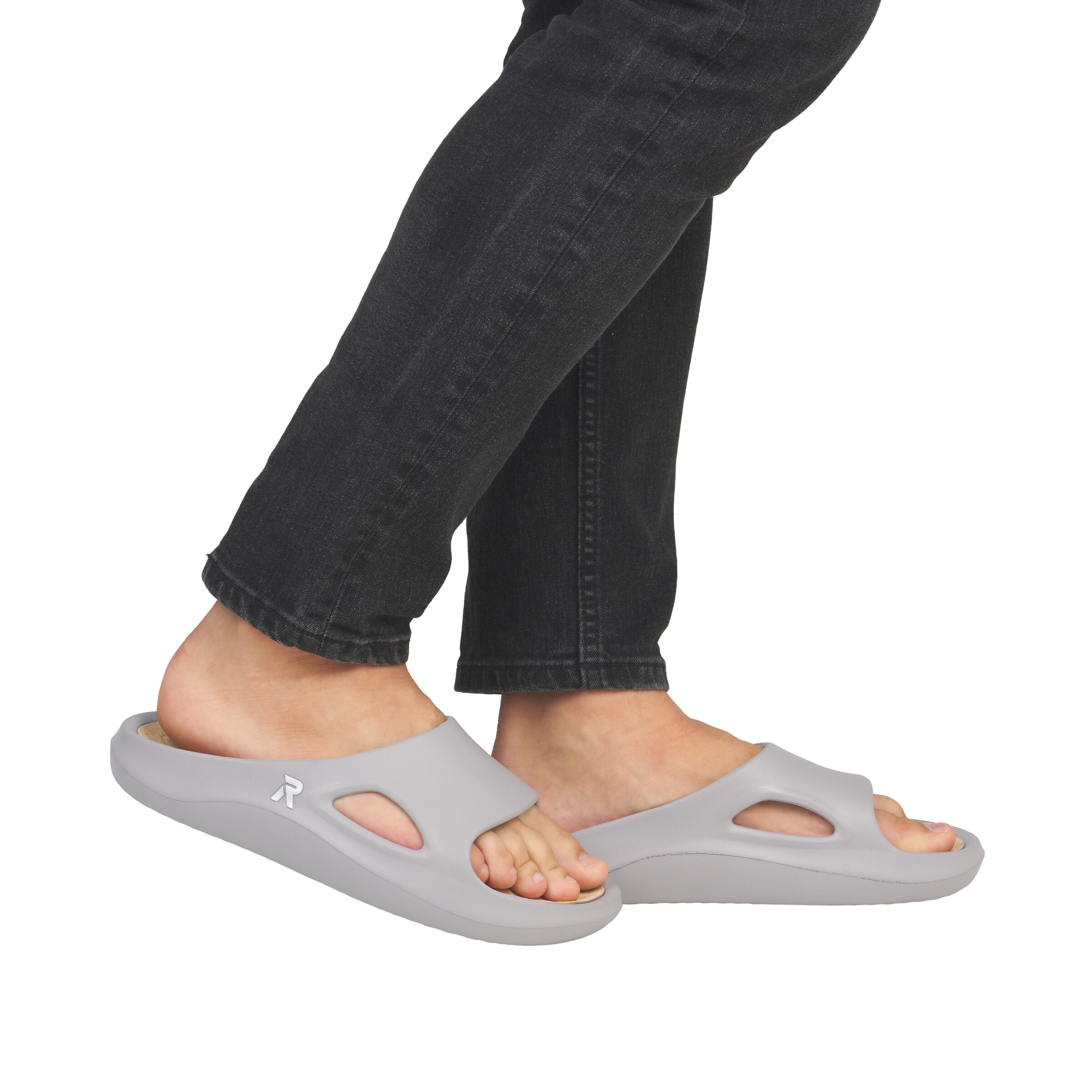 Mule Rieker Sport en gris