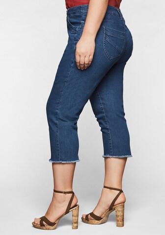 SHEEGO Slimfit Jeans in Blau