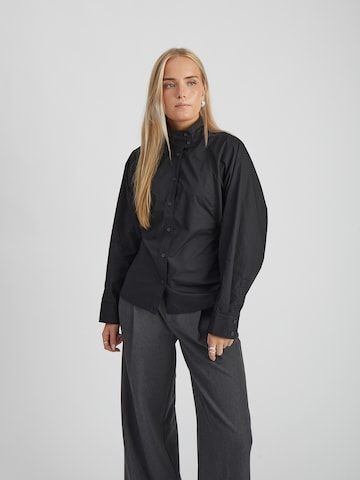 minus - Blusa 'Annalisa' en negro: frente