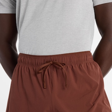 Regular Pantalon de sport 'RC 5' new balance en marron