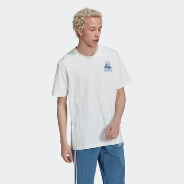 ADIDAS ORIGINALS Shirt 'Adventure Winter' in Weiß: predná strana