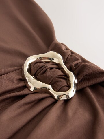 Next Top | rjava barva