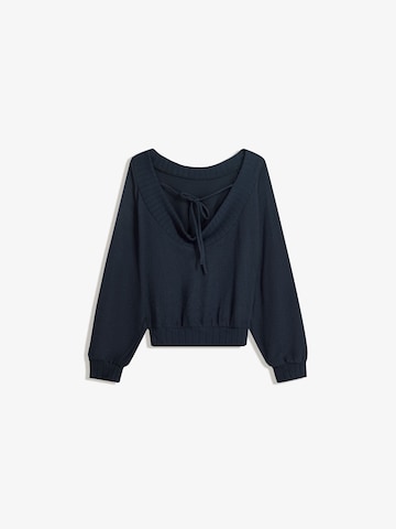 Bershka Sweater in Blue