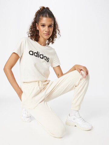 ADIDAS SPORTSWEAR Λειτουργικό μπλουζάκι 'Essentials  Logo' σε μπεζ