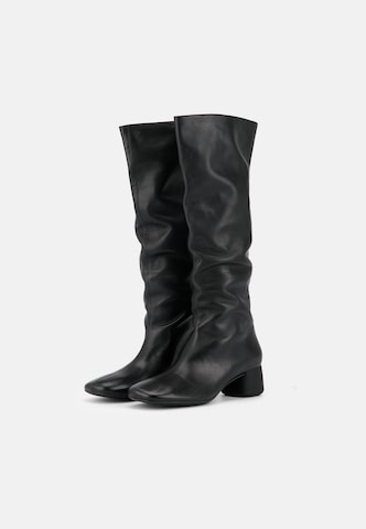 VAGABOND SHOEMAKERS - Bota 'LIVIA' em preto