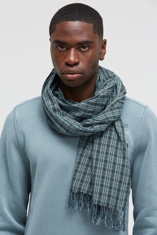 CAMP DAVID Scarf in Green: front