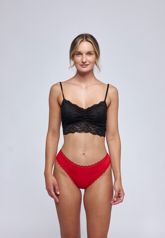 SNOCKS - Tanga en rojo: frente