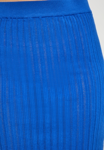 IZIA Skirt in Blue