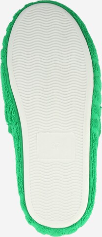 ABOUT YOU Slipper 'Naemi' in Green