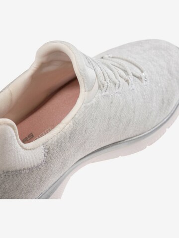 Baskets basses '149528﻿' SKECHERS en blanc