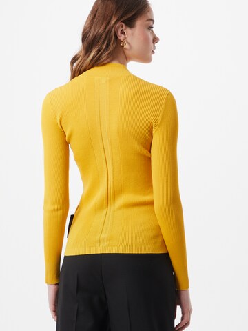 Pull-over PATRIZIA PEPE en jaune