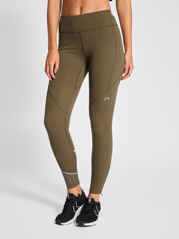 Coupe slim Pantalon de sport Newline en vert : devant