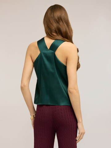 MOTIVI - Top en verde