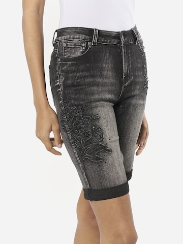 Regular Jeans de la KOROSHI pe negru