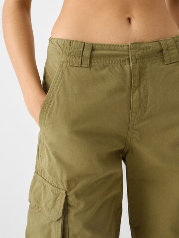 Loosefit Pantalon cargo Bershka en vert