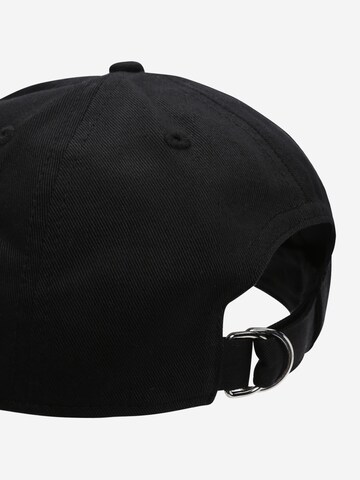 WEEKDAY Cap in Schwarz