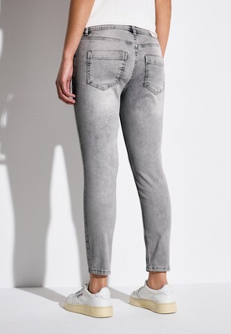 STREET ONE Slim fit Jeans in Grey