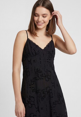 MYMO Dress in Black