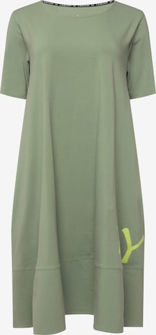 LAURASØN Dress in Green: front