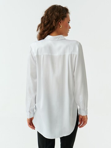 Camicia da donna 'TREALIA' di TATUUM in bianco