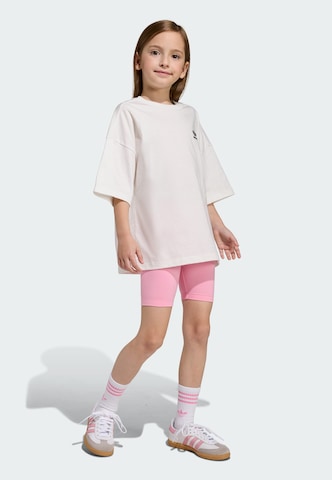 ADIDAS ORIGINALS Set 'Cycling Shorts and Tee Set' in Pink: Vorderseite