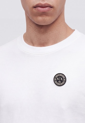 ARMANI EXCHANGE - Camiseta en blanco