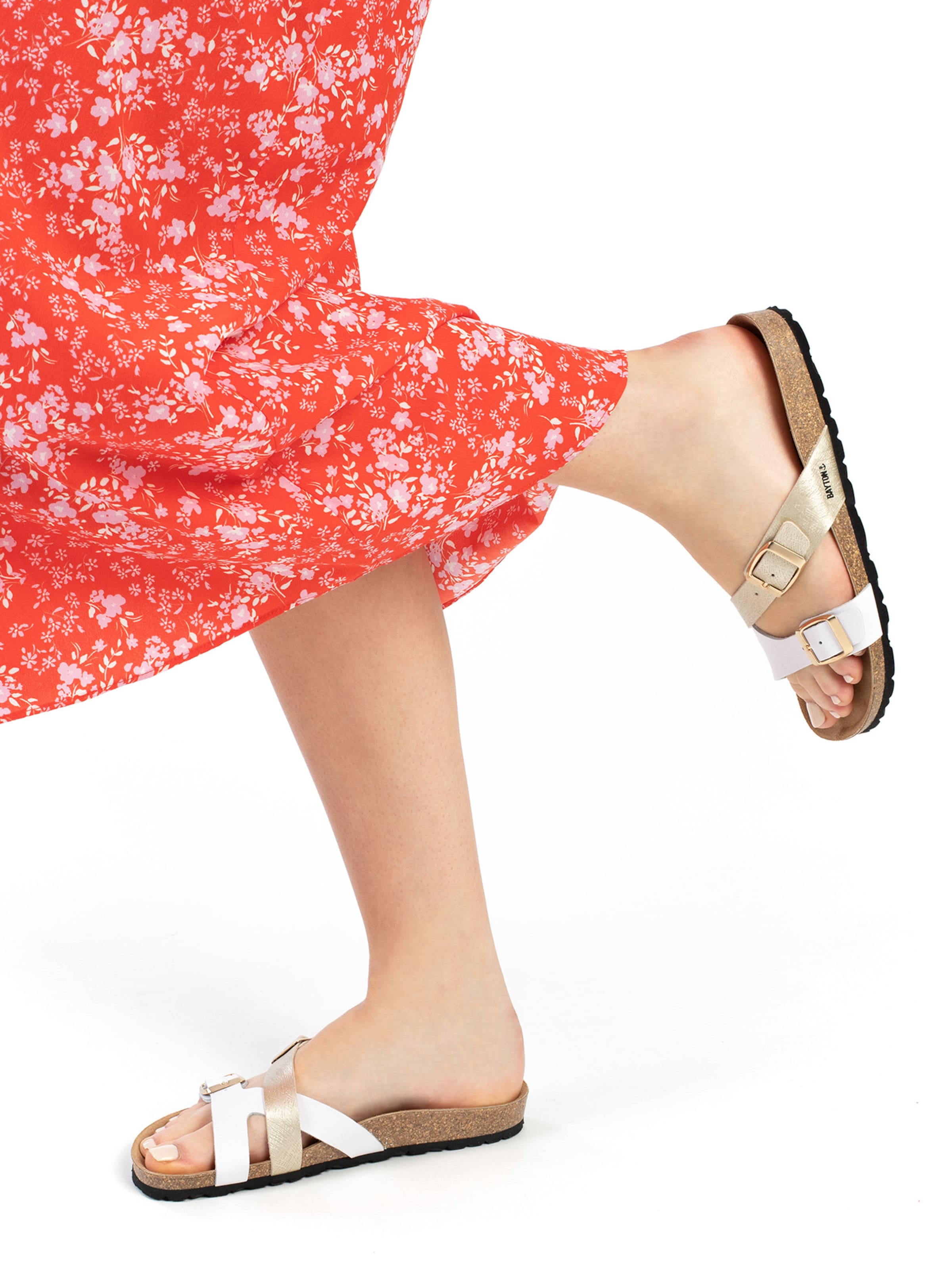 Bayton Mule 'Cleo' in Beige: front