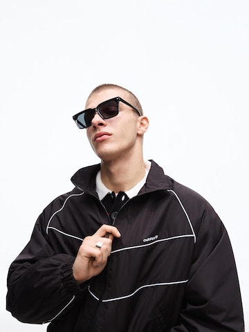 Bershka Преходно яке в черно