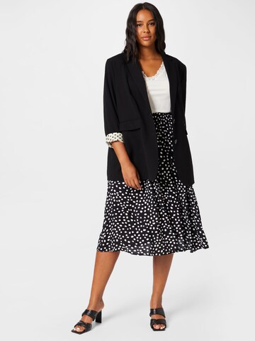 PIECES Curve Skirt 'Nya' in Black