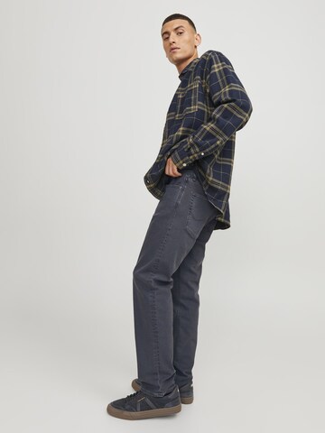 JACK & JONES Regular Jeans 'Mike' in Grijs