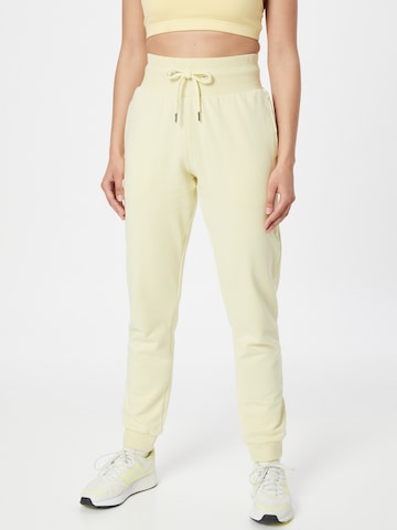 Effilé Pantalon Urban Classics en jaune : devant