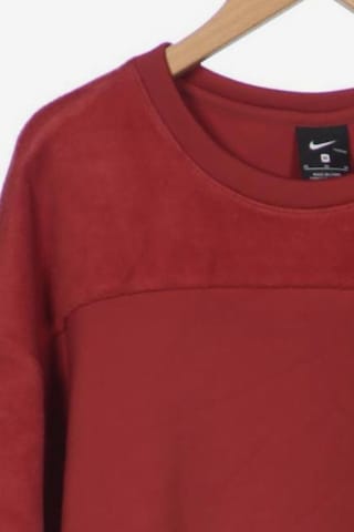 NIKE Sweatshirt & Zip-Up Hoodie in M in Red