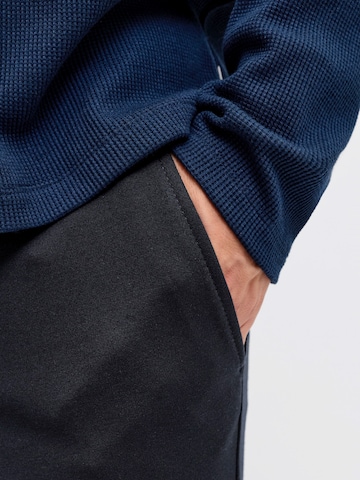 mėlyna JJ Rebel Prigludęs „Chino“ stiliaus kelnės 'JREBMICHAEL'