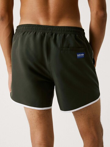 Red Bull Racing x Pepe Jeans Badeshorts 'Red Bull Racing x Pepe Jeans' in Grün