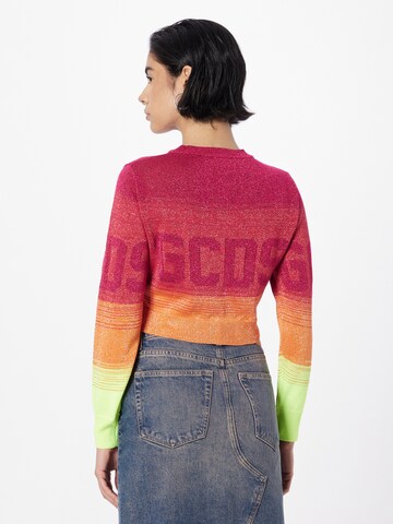 GCDS Sweter w kolorze różowy