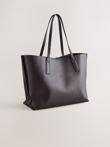 Next Shopper in Lila