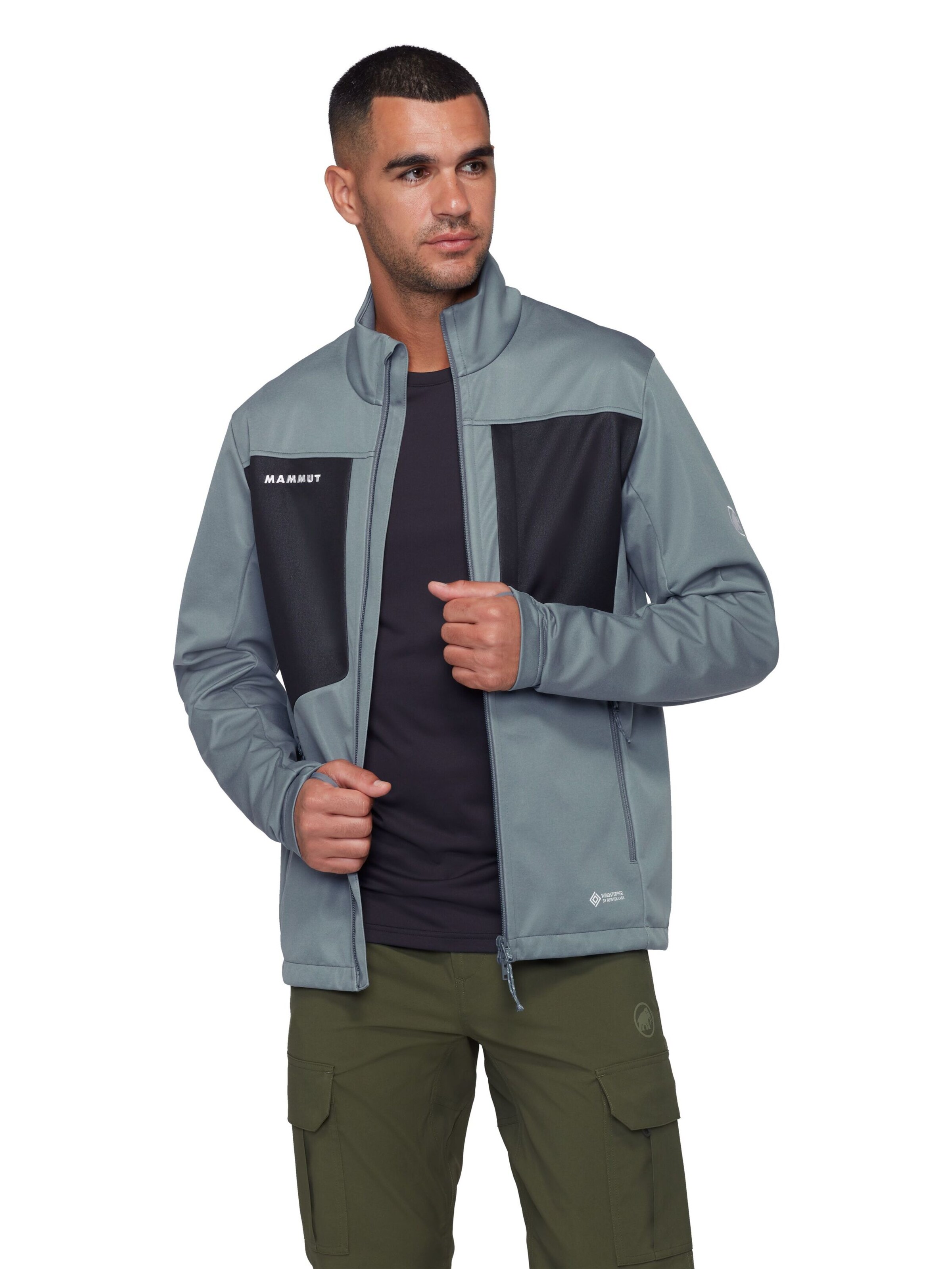 MAMMUT Outdoor jacket in Black: front
