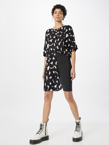 Monki Shirt dress in Black