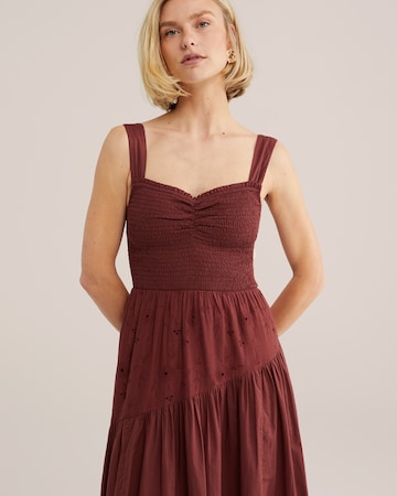 Robe d’été WE Fashion en rouge