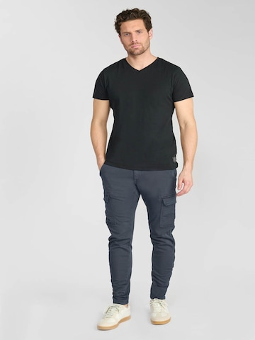 Effilé Pantalon chino 'Koge' Le Temps Des Cerises en noir
