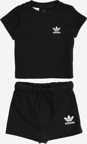 ADIDAS ORIGINALS Setti värissä musta: etupuoli