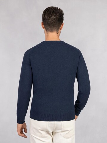 GIESSWEIN Athletic Sweater in Blue