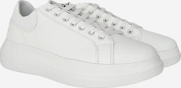 Chaussure à lacets ICON en blanc : devant