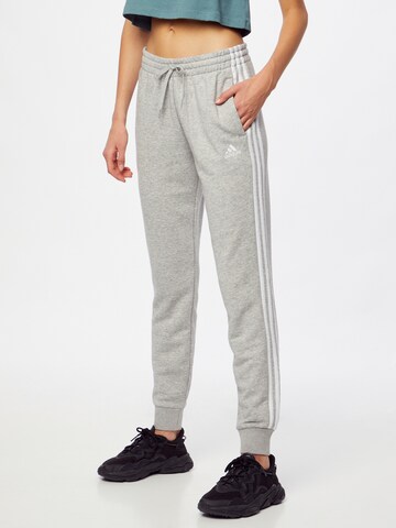 pilka ADIDAS SPORTSWEAR Siaurėjantis Sportinės kelnės 'Essentials French Terry 3-Stripes': priekis