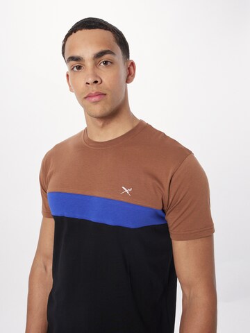 Iriedaily Regular fit T-shirt 'Court' i svart