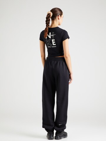 Tapered Pantaloni di Nike Sportswear in nero